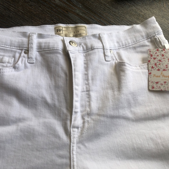 Free People Busted Skinny Jeans - Picture 5 of 7